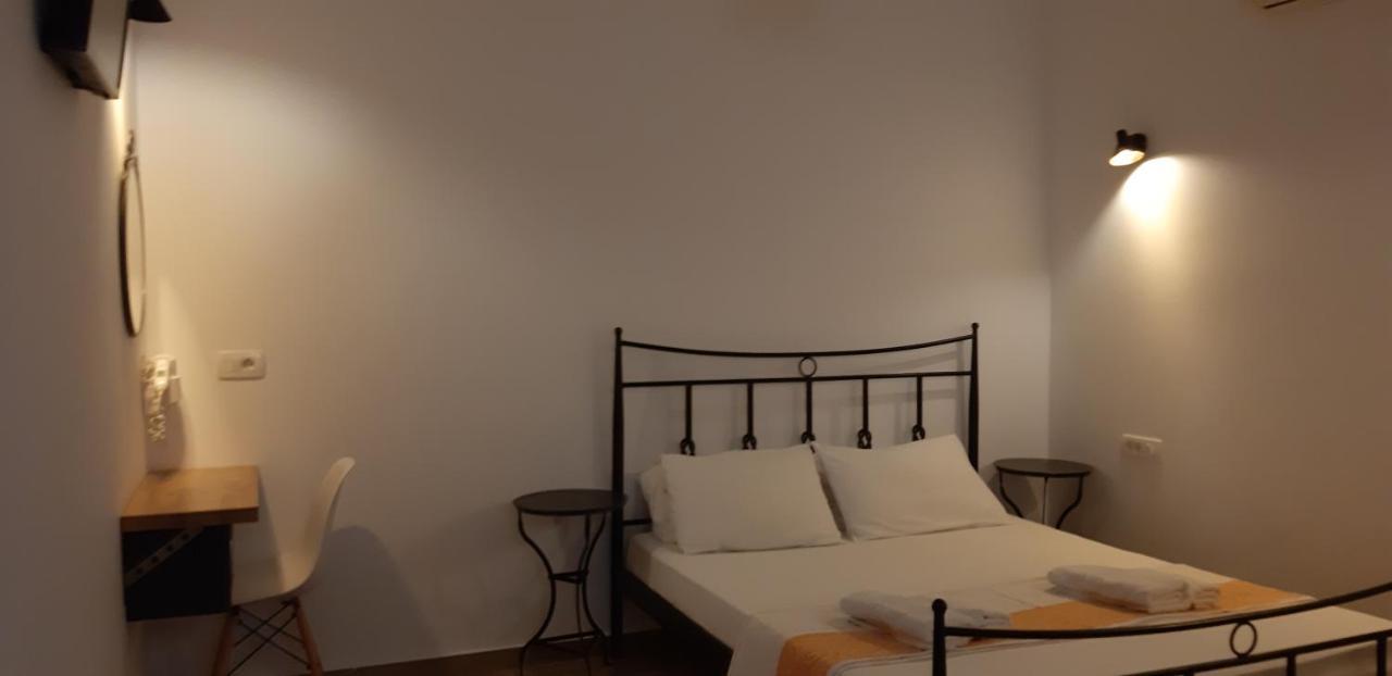 Villa Spyros Santorini 페리사 외부 사진